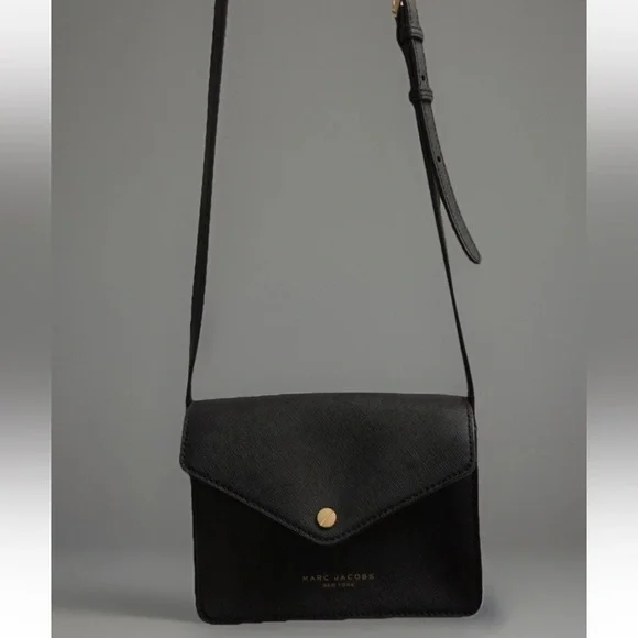 Marc Jacobs New York Black Saffiano Leather Gold Logo 7” Envelope Crossbody Bag - Picture 8 of 9